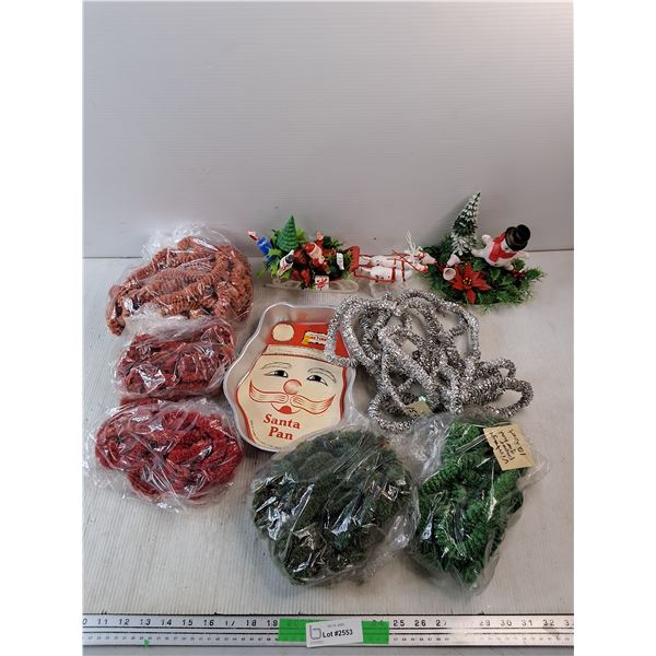Paper Garlands, Christmas Santa Pan, Decorations