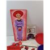 Image 2 : Novelty Visors, Red Hatt-itudes, Doily, Necklaces, Misc