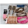 Image 2 : Headbands, Hair Brushes, MakeUp Brushes, Sunglasses, Make Up Bag, Sunglass Clips
