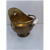 Image 2 : Brass Planter,(2) Small Planters,Hanging Decor and Plastic Kraft Tub