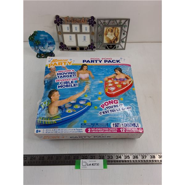 Banzai Party Pool Pong Party Pack, Photo Frames, Dolphin Decor