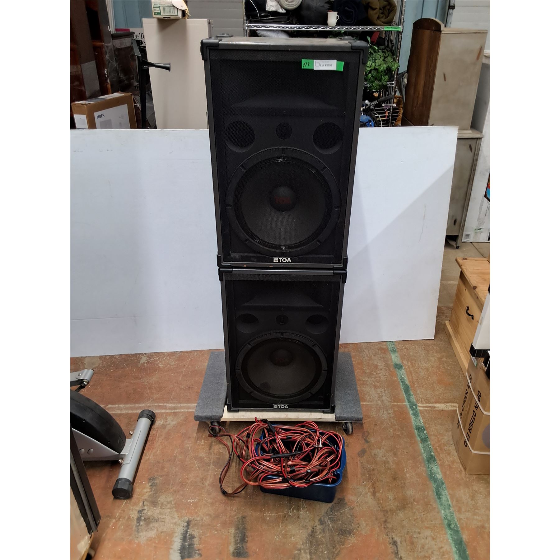 Toa Code 29 *(2) Toa Speakers, Cords 29