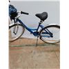 Image 4 : * LaJolla Women's Street Cruiser Bicycle w/Norco Tote - Pickup Only