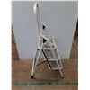 Image 2 : ** 3' Metal Step Stool - Pickup Only