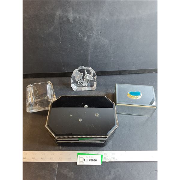 Glass Flower Ornament/ Trinket Boxes (Black 8" x 5") (Blue Stone 5 1/4" x 3 1/2")