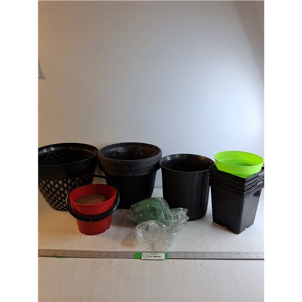 Flower  Pots (Various Sizes)