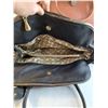 Image 2 : (2) Purses