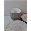 Image 2 : Pfaltzgraff Trellis White Dining Plates & Bowls