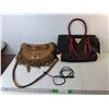 Image 1 : (2) Purses- Etui, Guess & Charging Cable