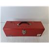 Image 4 : International Toolbox 18.5" Long & Tools - Pick Up Preferred