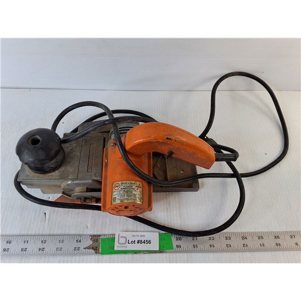 Black & Decker Planer- Powers On
