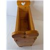 Image 2 : Wooden Magazine Rack 18.5" x 7" x 16"