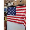 Image 1 : American Flag 35" x 70"