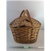 Image 1 : *Wicker Picnic Basket 19" x 13" x 19" - PICK UP