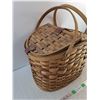 Image 3 : *Wicker Picnic Basket 19" x 13" x 19" - PICK UP