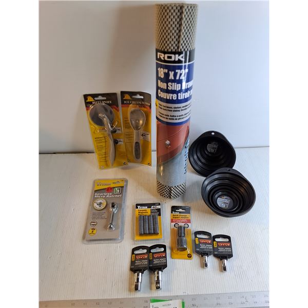 Assorted Tools NIB - 1/4" Gearless Micro Ratchet/ 1/4" to 3/8'' Socket Adapter/Quick Change Adapter/