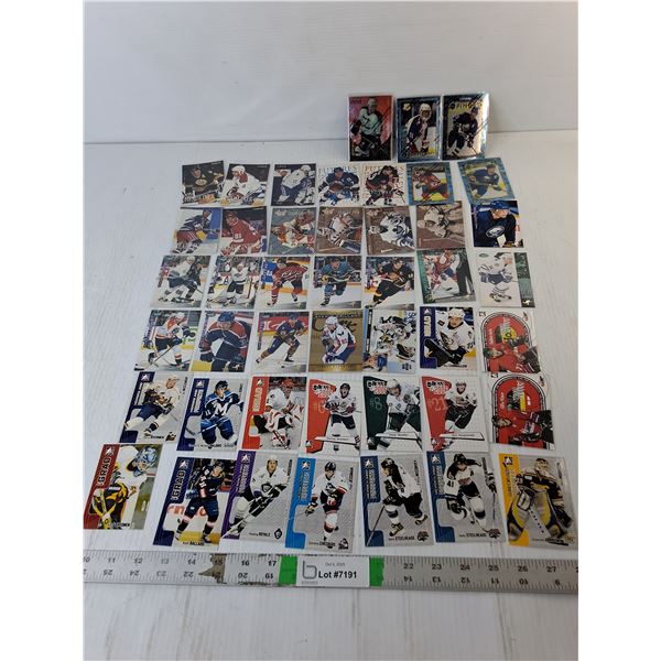 Lot of Hockey Cards 1995-2006, Cannot Authenticate