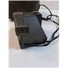Image 2 : Polaroid Vintage Land Camera w/ Carrying Case - Untested