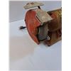 Image 3 : Ingersoll-Rand Bench Grinder - Powers On - PICK UP