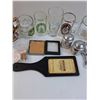 Image 5 : (7) Beer Glasses, (2) Beers Bottles, Molson Salt & Pepper Shakers, Coasters, Misc