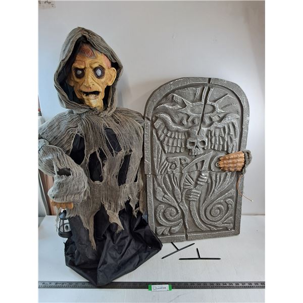 Halloween Animatronic "Creepy Caretaker" Decor - Battery Operated - Untested - Missing Footpad