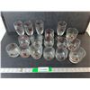 Image 1 : (17) Bar K Glasses - PICK UP