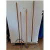 Image 1 : ** Wide Broom, Metal Rake, Winged Weeder, Garden Rake - Pickup Only