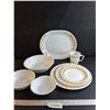 Image 2 : Vintage Corelle Butterfly Gold Dinnerware Set - PICK UP
