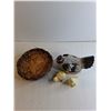 Image 2 : Hen And Chicks (Ceramic) On a Wicker Nest