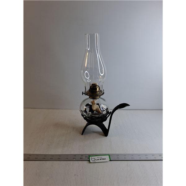 Oil Lantern (13 1/2" High) With Metal Stand ( 16")