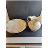 Image 2 : 4 Piece Set- Pitcher and Basin 15", Bird, Lidded Pots - PICK UP