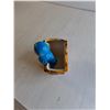 Image 5 : Blue Bird Salt And Pepper Shakers/ Blue Bird Ornament