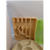 Image 3 : Tupperware Vegetable Tray with Lid, Cutlery Trays, 34L Garbage Bin - PICK UP