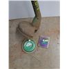 Image 4 : **Weed Eater Twist and Edge Plus Electric Trimmer, Trimmer Lines - As Is, Cannot Ship