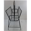 Image 2 : Metal Wire Magazine Rack - 25x13x16" - PICK UP