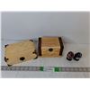 Image 1 : (2) Wooden Storage Boxes & Decorative Eggs