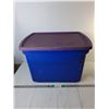 Image 1 : *Plastic Tote with Lid- Partial Closure 24" x 17" x 15.5" - PICK UP