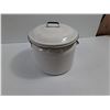 Image 4 : White Enamel Pot - ~ 9" Dia