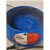 Image 2 : (2) Heated Pet Bowls Up to 12"- As Is