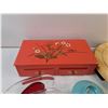 Image 2 : Plastic Cream & Sugar Set, Napkin Holder, Jewelry Box, Charcuterie Board with Utensils