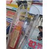 Image 2 : Kelseys Hungry for Hockey Glasses Set(Autographed) & Various Hockey Digest Books
