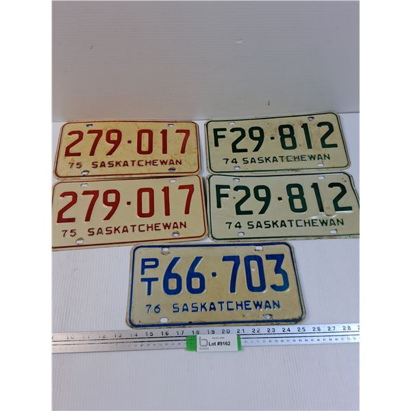(2) Saskatchewan License Plates Sets - 1975 & 74, Trailer Plate - 1976