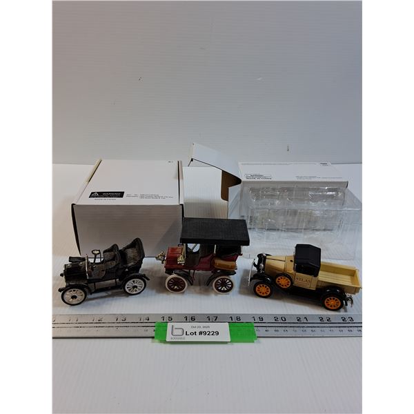 (3) Die Cast Models (1:32 Scale) - 1904 Cadillac & Buick, 1928 Ford Model 76A Atlas