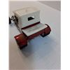 Image 2 : Die Cast Model (1:18 Scale) - Ford T Bucket Roadster