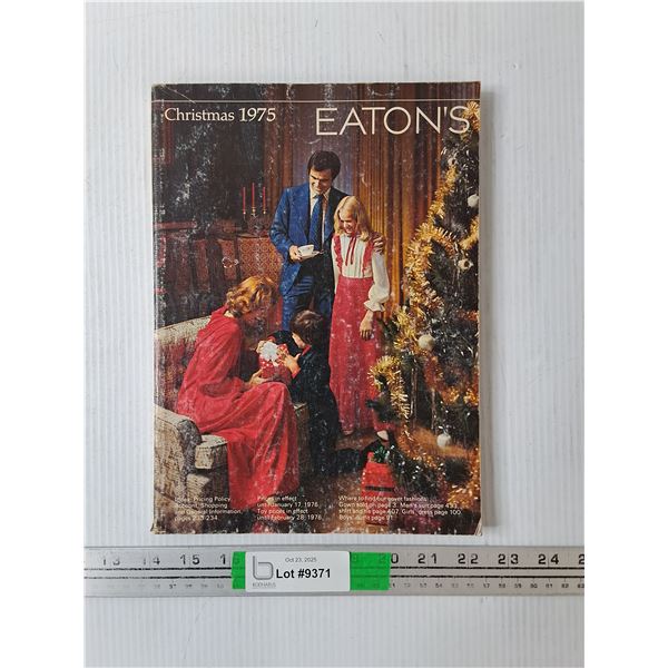 Vintage 1975 Eaton's Christmas Catalog