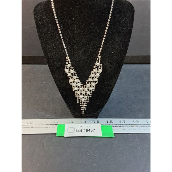 Rhinestone Pearl Necklace