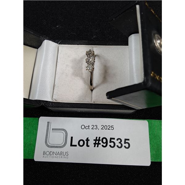 ^ White Gold 10K w/Diamonds Trinity Ladies Ring - Size 9.5 - Comes w/Case & Appraisal Certifi