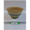 Image 1 : Vintage Pottery Mixing Bowl by Ross - 9" x 5"