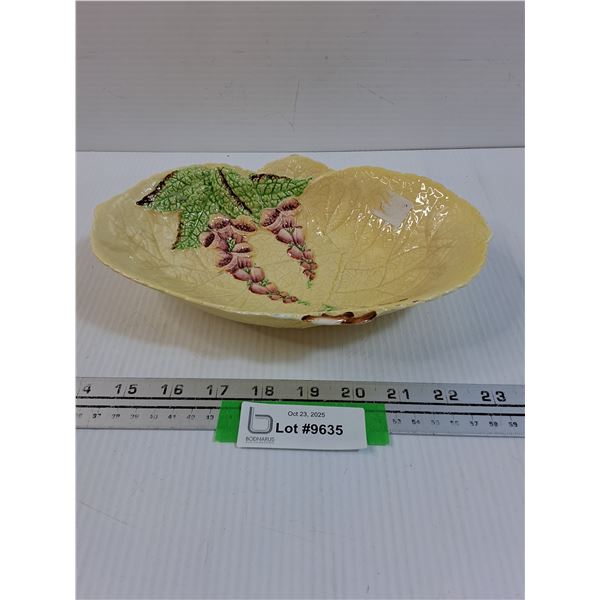 Carltonware Foxglove Leaf Pattern Dish - 9.5" x 6" x 2"