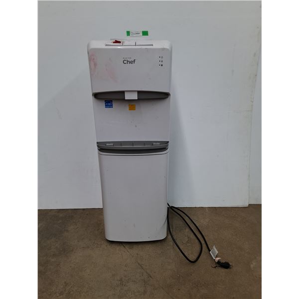 *Master Chef Water Cooler/Dispenser- Powers On 36" Tall, Cannot Ship